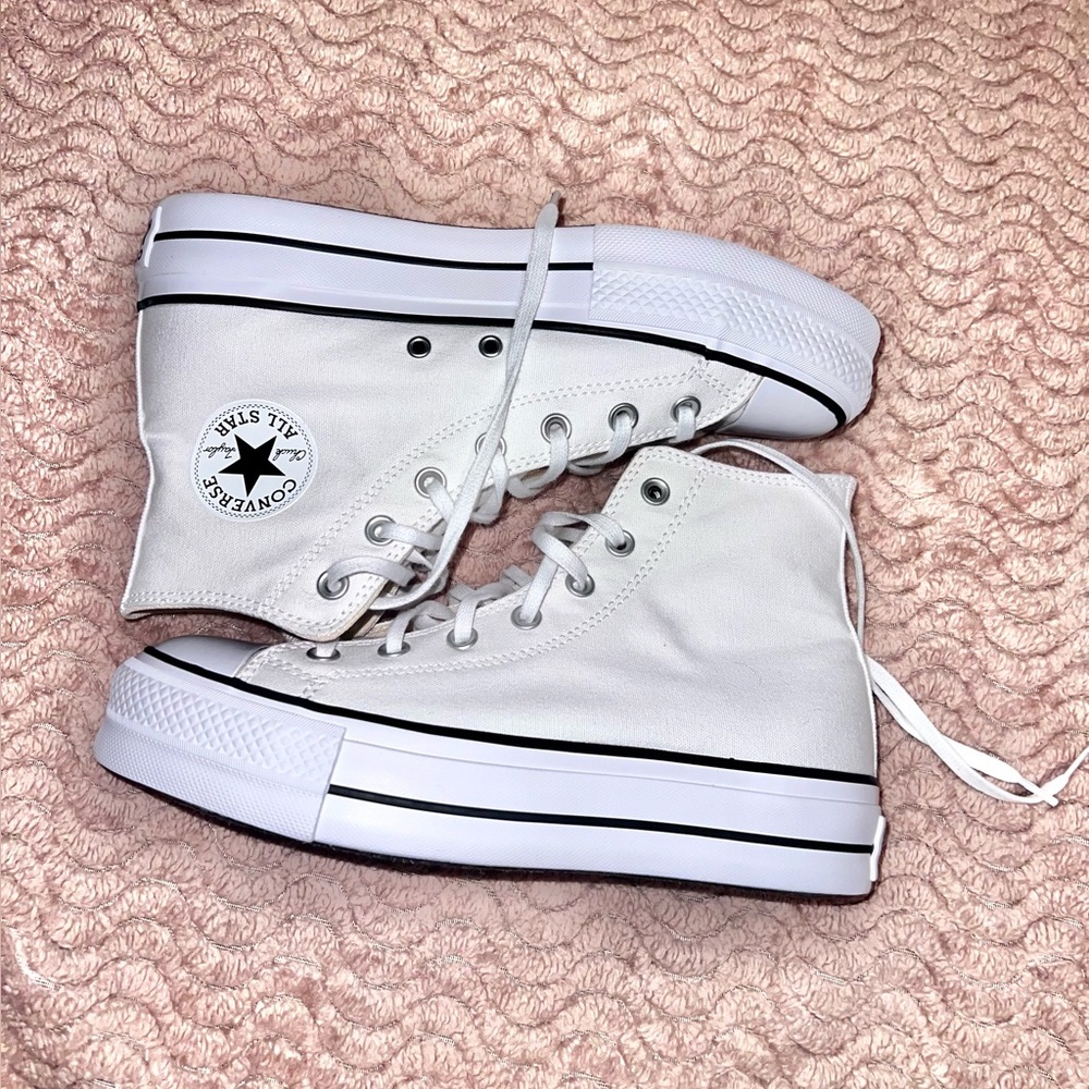White Converse - High Top - Platform